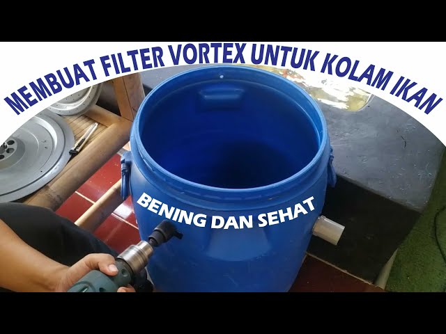 VORTEX FILTER FROM A SMALL BLUE BARREL: THE SOLUTION TO KEEP FISH POND WATER CLEAR AND HEALTHY