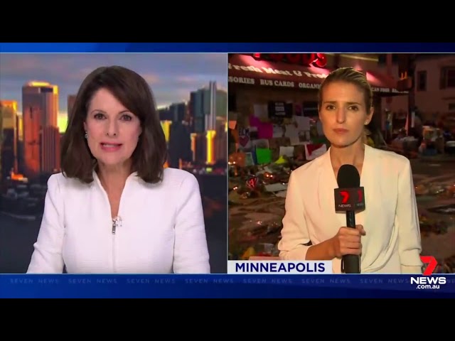 WTF!  Yank cops attack Aussie reporters:  American cops attack Channel 7 news crew during live feed