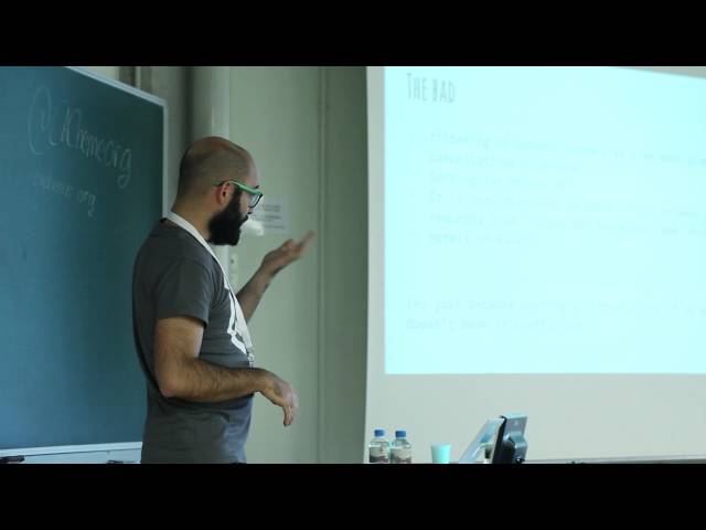 Data structures beyond dicts and lists - Sergi Sorribas - Track Científico