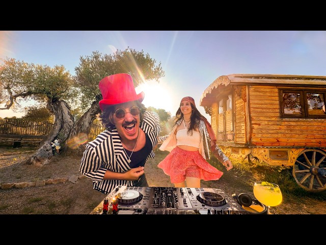 Circus Wagon Deep House Mix - Groovy DJ Set | Outdoor Cooking