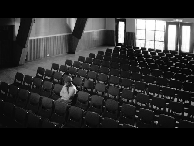 gareth.t - 玻璃 (official video)