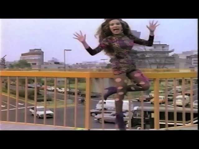 Gloria Trevi - Pelo Suelto