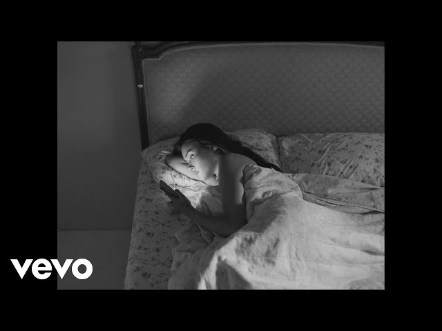 Madison Beer - you're still everything (Official Visualizer)
