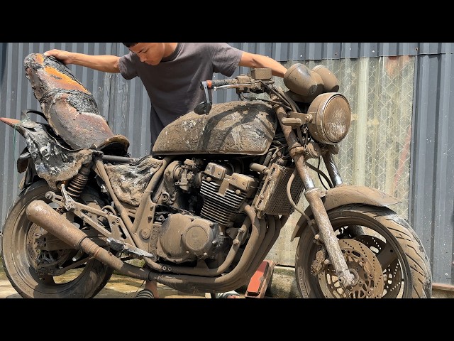 SUZUKI GSX400 Complete Restoration Of |A Motorcycle That Had Been Gutted By Fire!