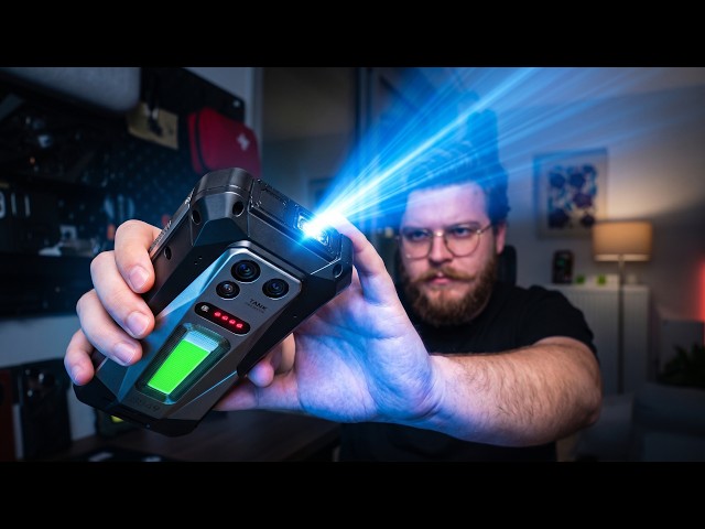 They put a f*cking PROJECTOR in a phone!
