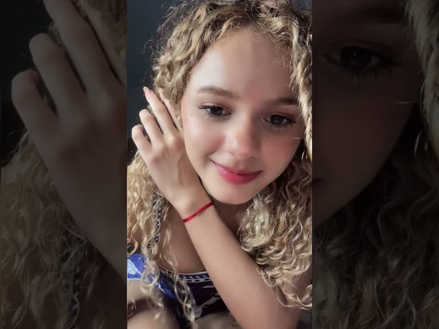 Alessandra Periscope 3729❤️ #periscope #live #stream #broadcast #vlog #beautiful #prettygirl #viral