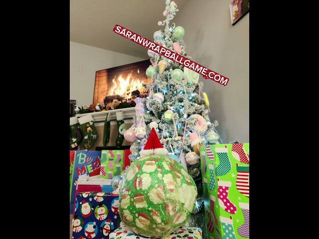 Christmas Saran Wrap Ball 🎄
