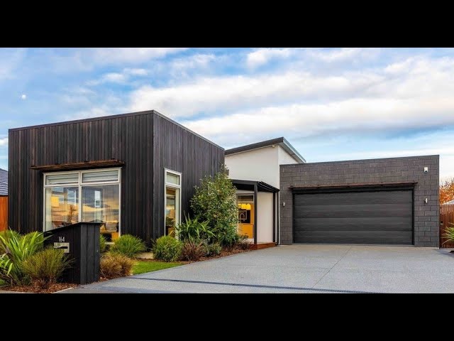 Exquisite Living With Architectural Flair