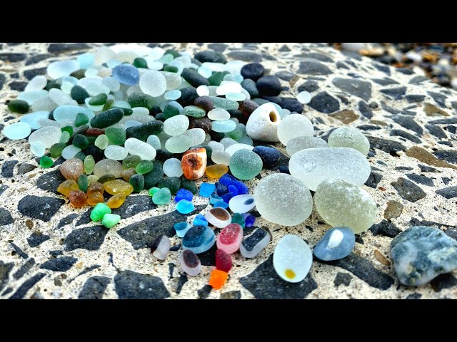 SEAHAMS LEGENDARY SEAGLASS!! Hunting Multis, Bubbles & a Special Blue CHALLENGE!!