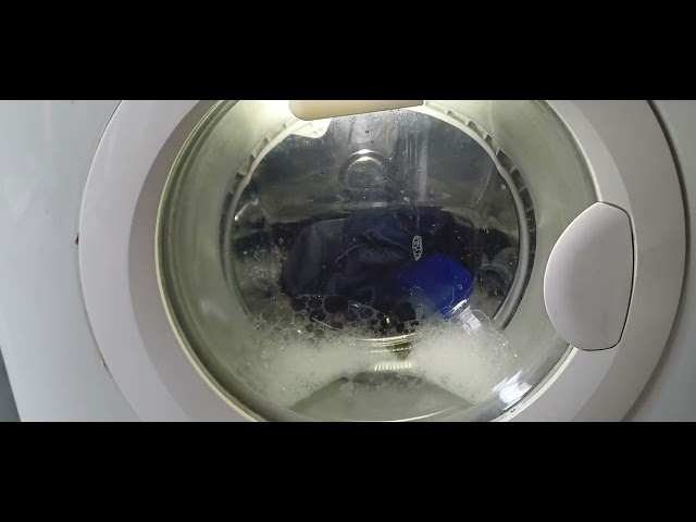 Washing on program H: Refresh cycle at 30 degrees, part 1