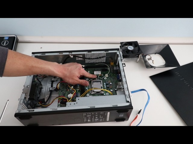 Desmontaje de un PC Dell Inspiron de formato pequeño: actualización de RAM y SSD