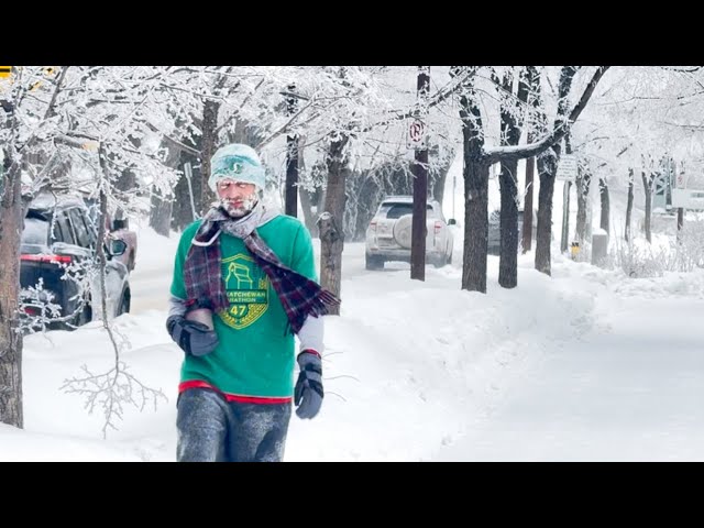 Saskatoon’s First Snowfall of 2026 🇨🇦 ❄️ (-29 C)