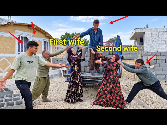 🔥 Farhad’s Two Wives Clash Over the House and Land! 😱🏠