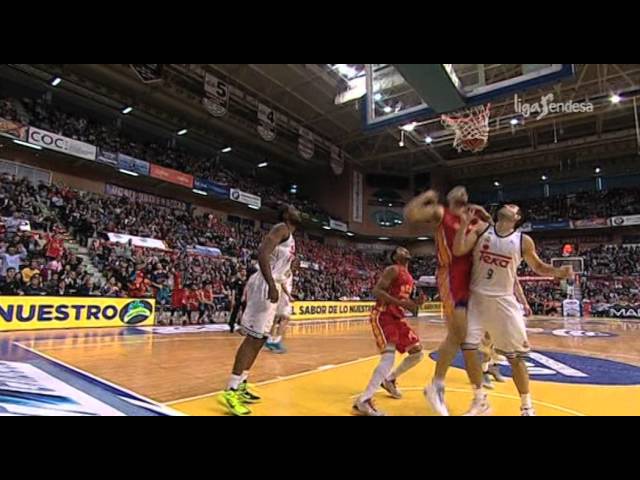 Momento Bamforth: brillante coast-to-coast y triplazo lejano