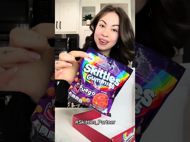 #Skittles_Partner Be sure to claim your own free @Skittles sample through the link in my bio! 🔥🍬