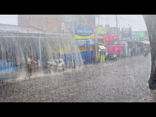 The Biggest Rain in History in Indonesia 🌧️ Rain continues to pour in several areas in Indonesia