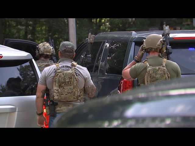 FUGITIVE FINDERS - OPERATION WASHOUT PKG 1