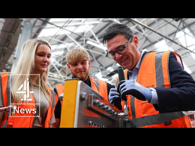 UK government to bring technical training to 14-year-olds in schools