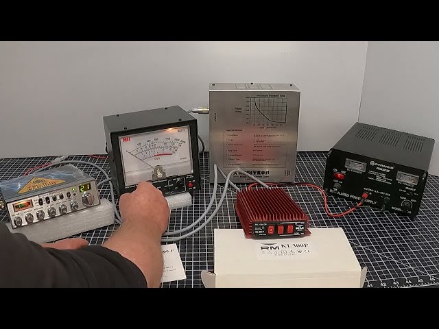 RM Italy KL300P  Will it really do 300 watts? 300 watt CB Linear Amplifier demo.