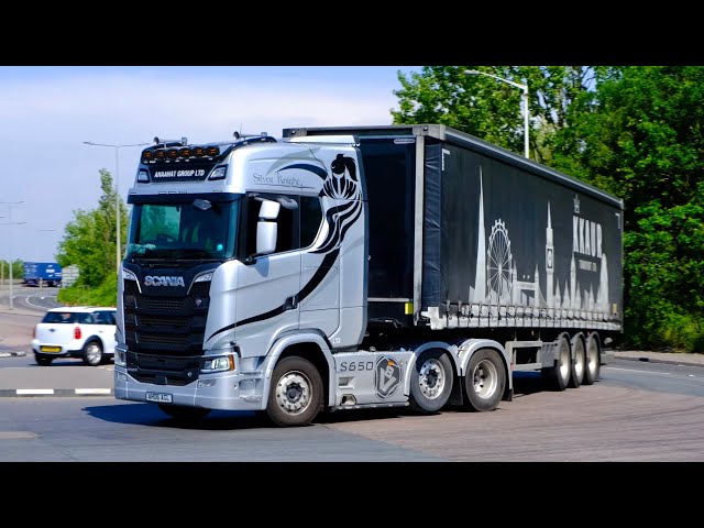 Busy truck spotting action- Tilbury Docks, Essex (4K 60p)