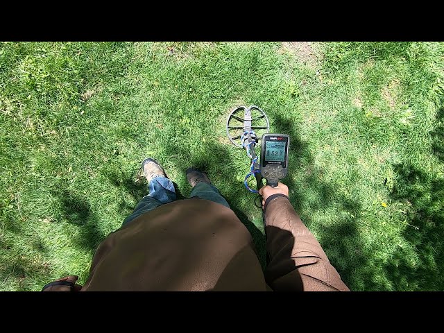 MXT Tracker E series 12" coil vs Simplex v02.68 11" coil test garden.
