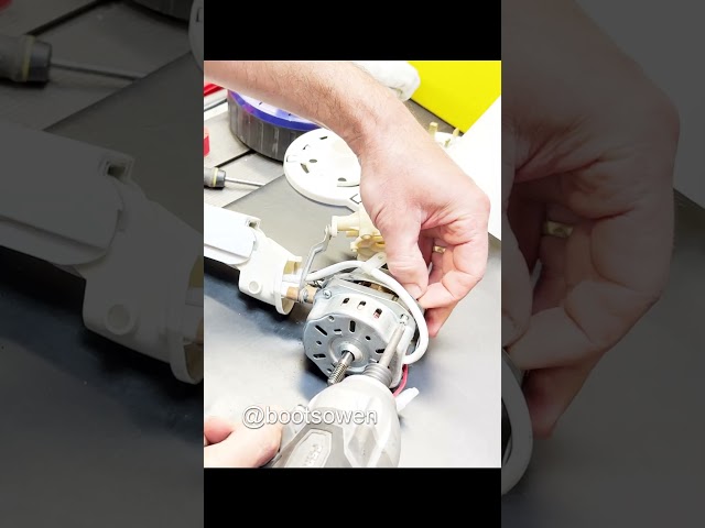 Fixing a Pedestal fan that wont spin or spins slowly, easy repair, just a drop of oil! 10 mins.
