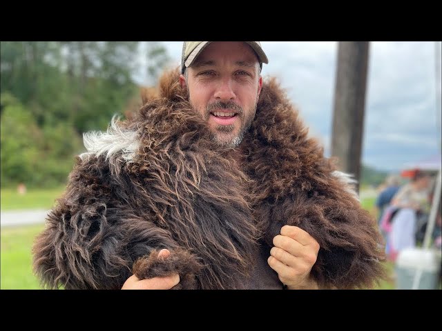 Flea Market Treasures I Uncovering Essential Prepper Tools and Survival Gear!