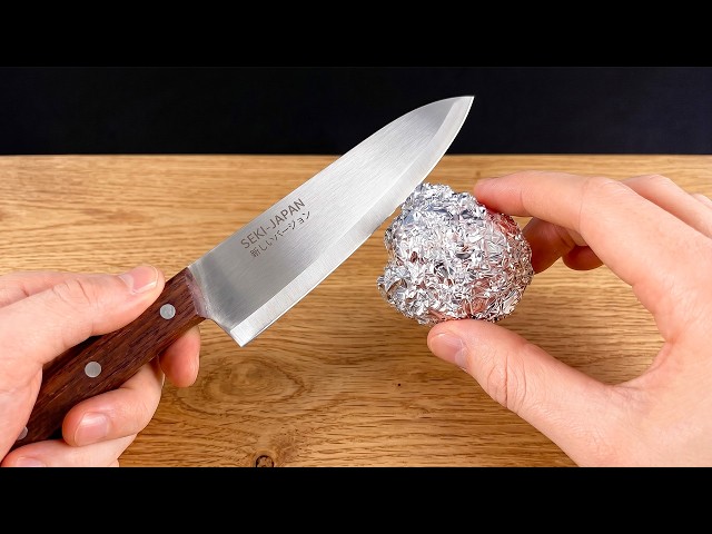 Easy Way To Sharpen A Knife Like A Razor Sharp! Just Use Aluminum Foil!