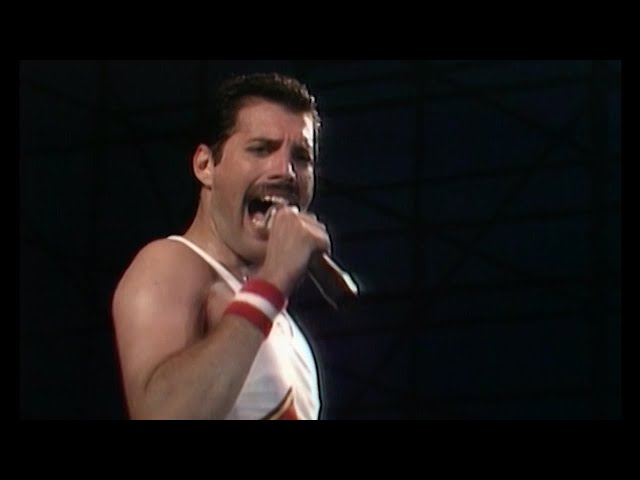 Queen - Now I'm Here (Live at Milton Keynes Bowl 1982)