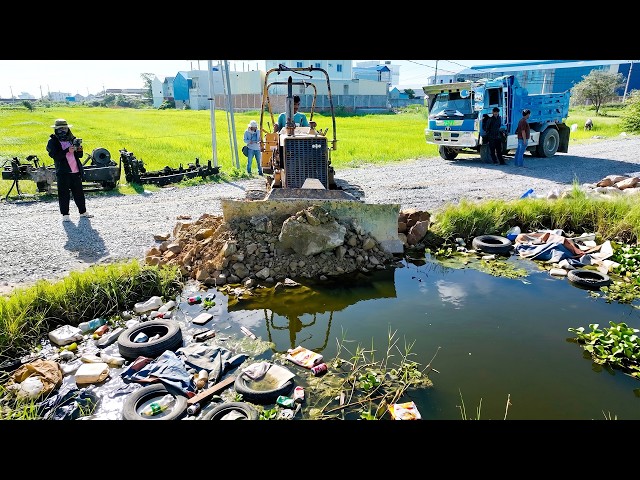First Start Incredible New PROJECT! Landfill to Build Garage Using Skill Dozer D20A with 5Ton Truck