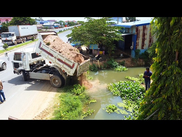 First Start New PROJECT!! Landfill Delete Garbage In Deep Canal Use Strong Bulldozer & 5Ton Truck.