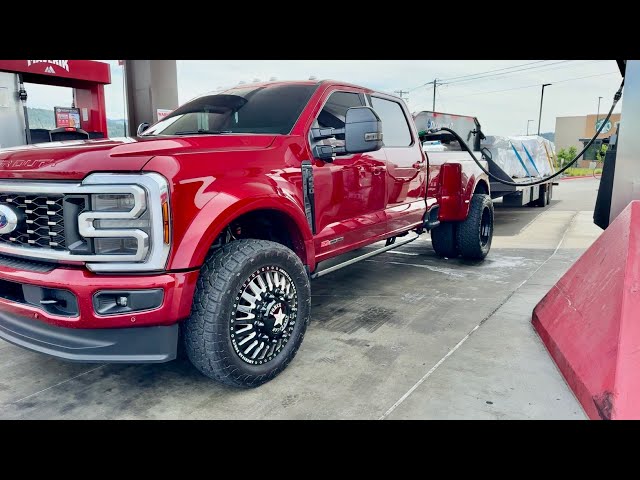 Ford F450 2026: Remolcando 34,000 lbs de peso bruto en una pendiente. Mostrando cómo sube la temp...
