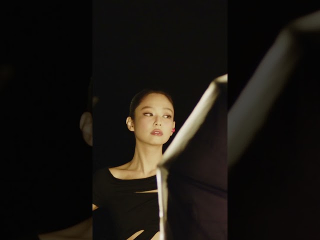 JENNIE | Beats Solo Buds