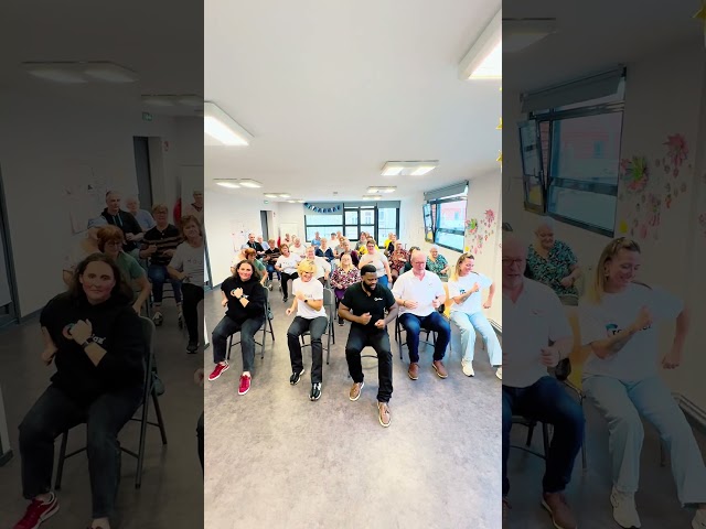 Programme Creadiaz® Sur Chaise : Sugar, Sugar  #dance #sugar #chair  #silver  #choreography