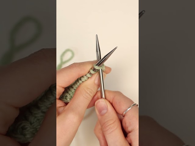 How to Work a Knit Stitch for Beginners #knitting #knitstitch