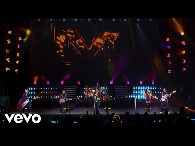 Matute - La Matutera / Stayin' Alive (Live From Las Vegas) (Official)