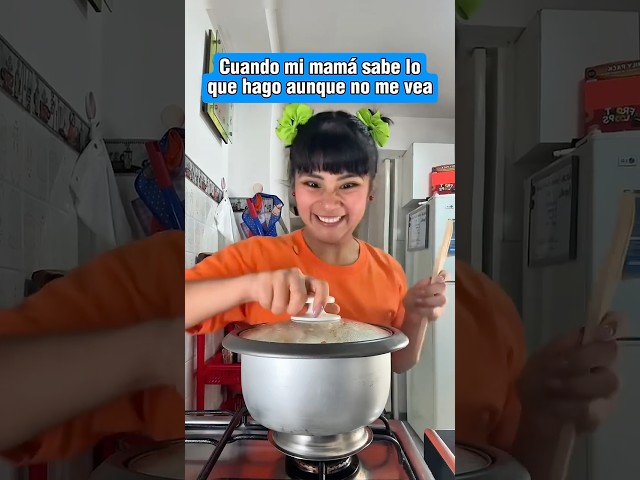 Mom being a mom 🤣💕 #shorts #humor #tiktokvideo #comedy #funny #latina #fyp