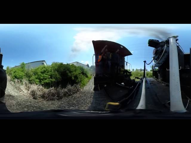 Steam engine rolls down the tracks in Waterloo in 360 degrees