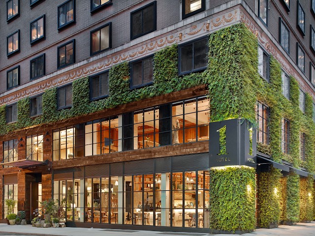 How 1 Hotel Central Park Connects Guests With Manhattan and Its Many Attractions