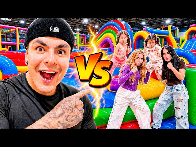 CHALLENGES AT THE BIGGEST INFLATABLE PARK 😱