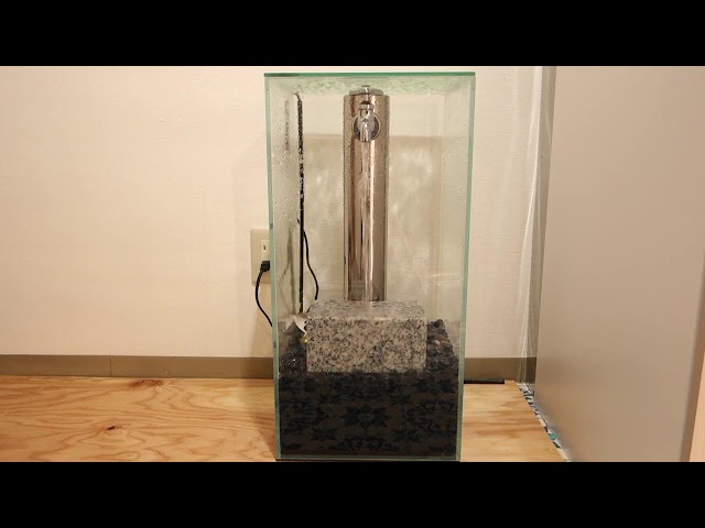 人工物と石　Artificial and Stone