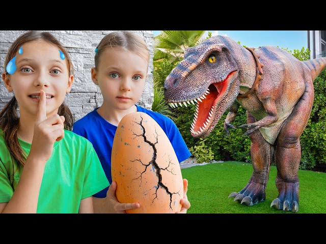 Kids Take Care of a Hungry Dinosaur: Family Pretend Play Stories