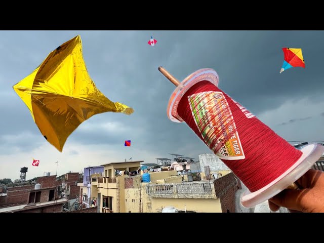 Panni Ki Patang Uda Di Toofan Main 😱 | Kite Cutting In Rain | Kite Flying | Kite