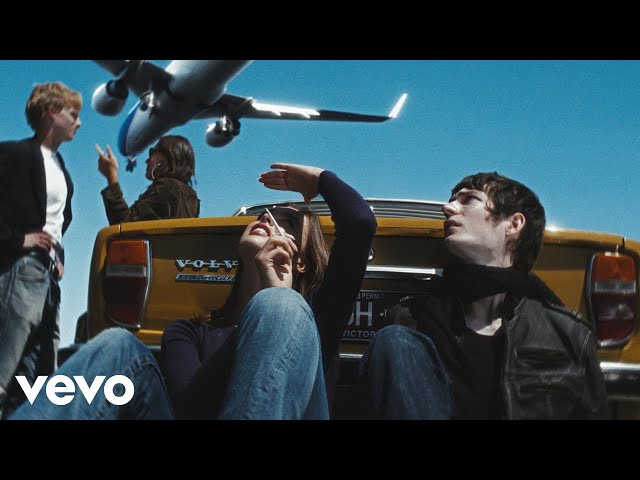 DMA'S - My Baby's Place (Official Video)