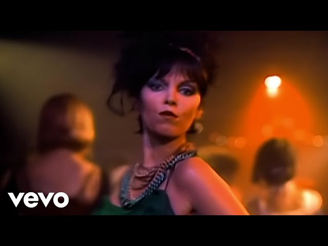 Pat Benatar - Love Is A Battlefield (Official Music Video)