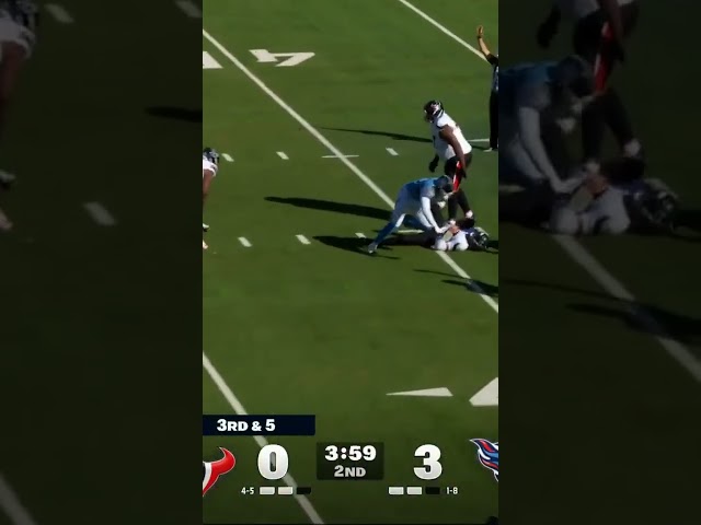 Got to the QB on 3rd down💪