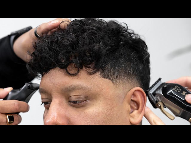 Teaching a BEGGINER How to Do a Clean Mid Fade | Step-by-Step