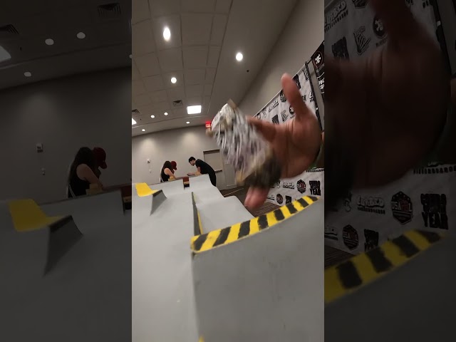 1st @usafbl experience 😍😊🙏🏻🙌🏻❤️🫶🏻 #blessed #fingerboarding #faymusdecks