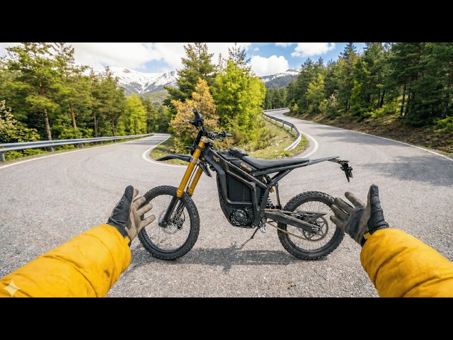 Talaria Komodo meets the mountain - Alvaro Ruiz