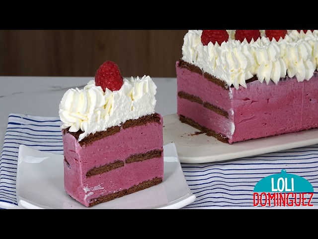 RED BERRY ICEBOX CAKE PERFECT FOR SUMMER. With only 5 ingredients, very easy and affordable.
